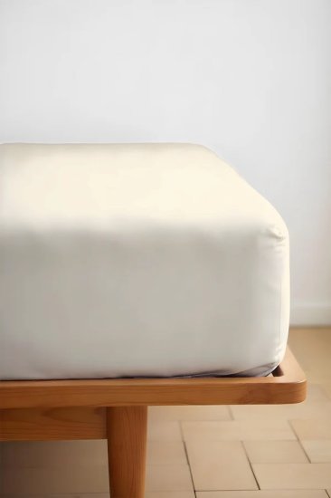 סדין 100% כותנה למיטה 160x200 ס"מ קולקציית Ekko Cotton מבית Arige Gad – קרם