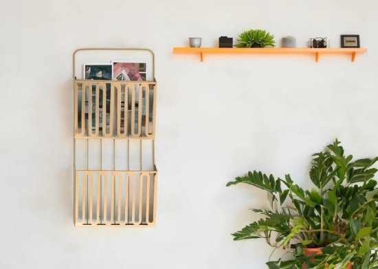 מתלה מכתבים מתכת מבית Star Shop צבע מוזהב