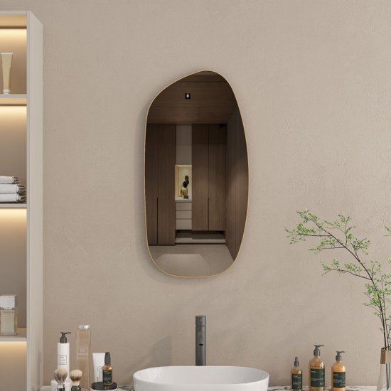 מראת תליה דגם Bordu בעלת מסגרת מתכת בגוון זהב מבית StarShop